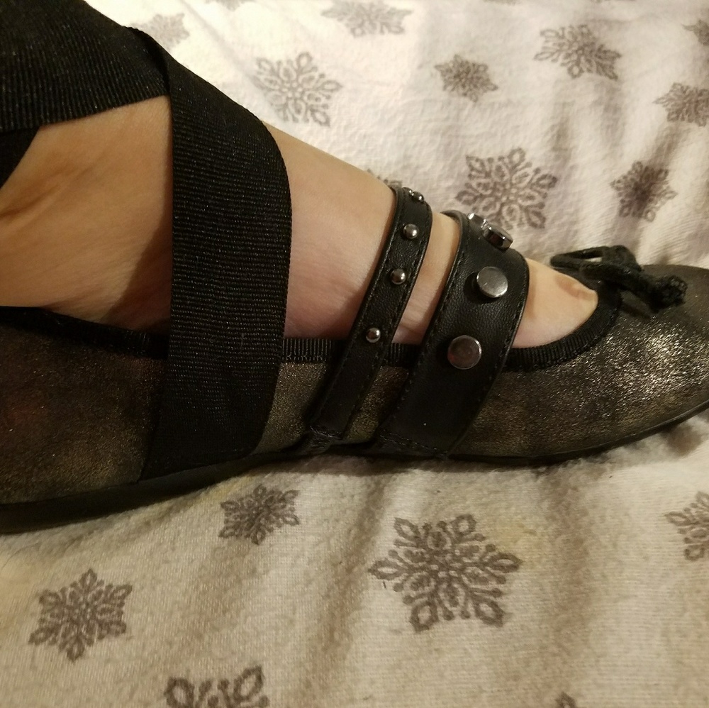New in box Vera Wang ballerina flats